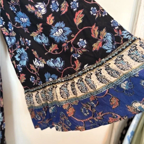 Angie Floral Flare Sleeve Blue Ruffle Smocked Boho Cottagecore Dress Size M - Picture 7 of 16